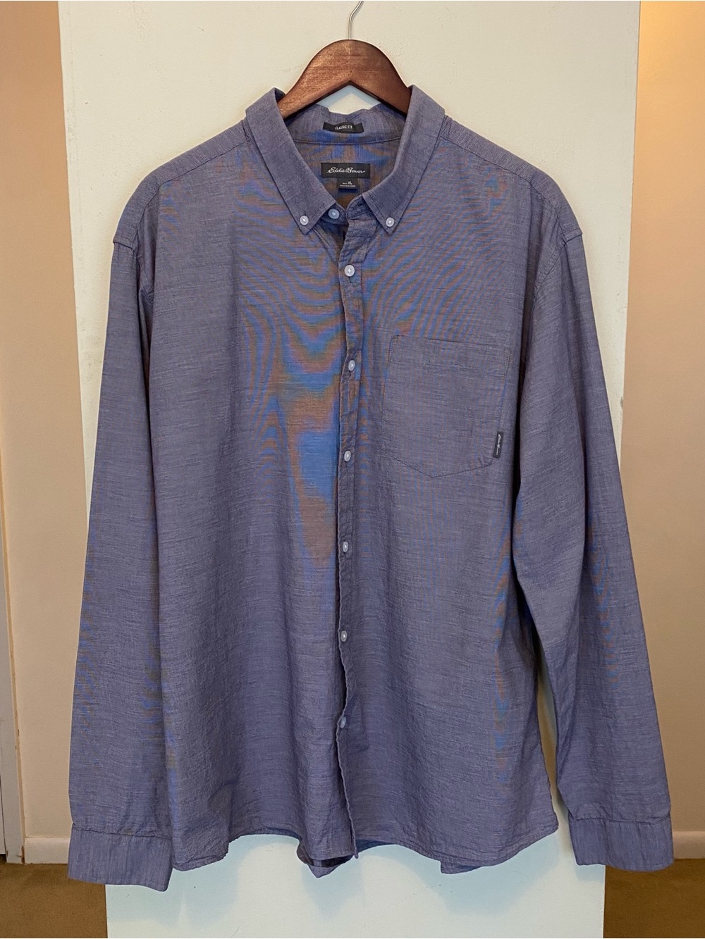 Eddie Bauer Button Down Shirt 100% Cotton Classic Fit Men’s XL Long Sleeve